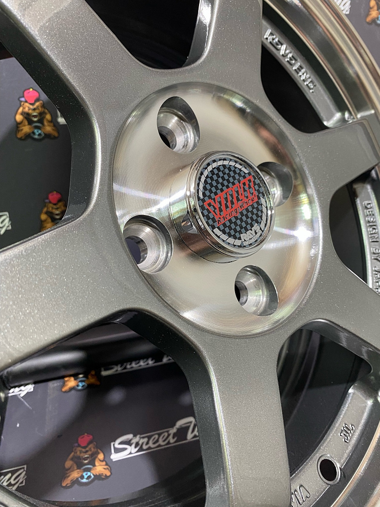 картинка Новые диски Rays Volk Racing TE-37 R14 J5.5 ET30 4X100 от магазина  StreetTuning