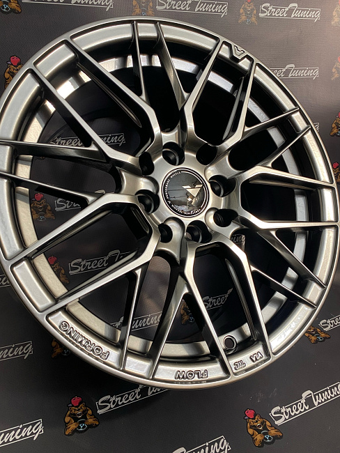 картинка Новые диски Vorsteiner R15 J7 ET35 4X100/114,3, Hyper Black магазин  StreetTuning 