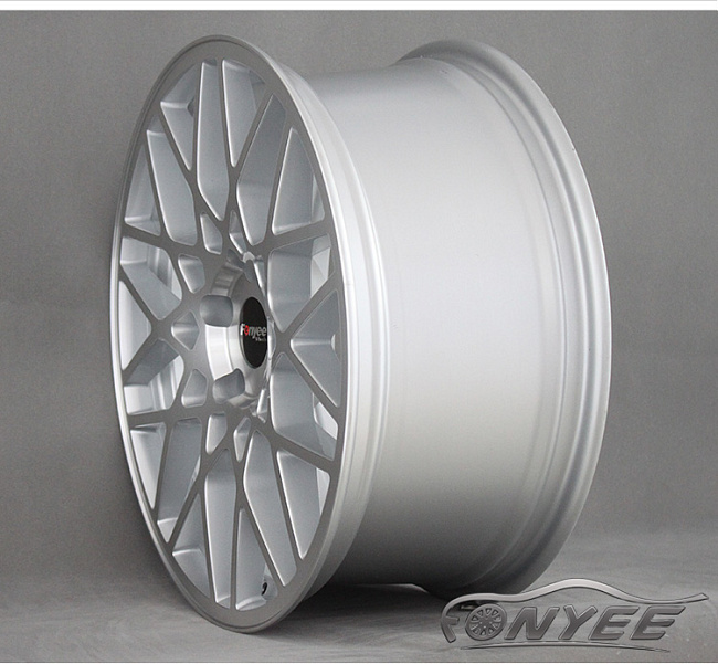 картинка Новые диски Rotiform blq R18 5х114,3 ET35 J8 серебро магазин  StreetTuning 