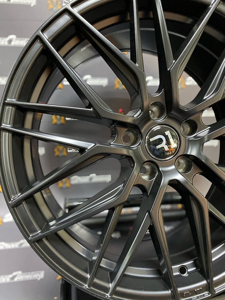 картинка Новые диски Vorsteiner V-FF 107 R19 J8.5 ET35 5X114.3 Black Mat от магазина  StreetTuning