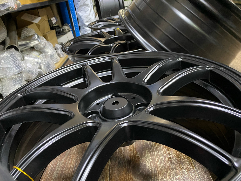 картинка Новые диски Work Emotion Cr-kiwami R17 J7,5 ET40 4X100 , черные. от магазина  StreetTuning