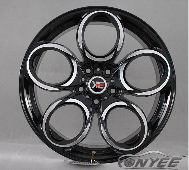 картинка Новые диски KE Flow Forming модель 3 R18 5X112 ET35 J8,5 черный + серебро магазин  StreetTuning 