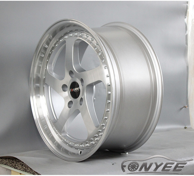 картинка Новые диски Rotiform TMB Flat R19 5х120 ET35 J8,5 серебро магазин  StreetTuning 