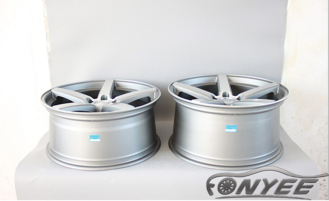 картинка Новые диски Vossen CV3 Replica R20 5X120 ET35 J9,5 серый мат + серебро магазин  StreetTuning 