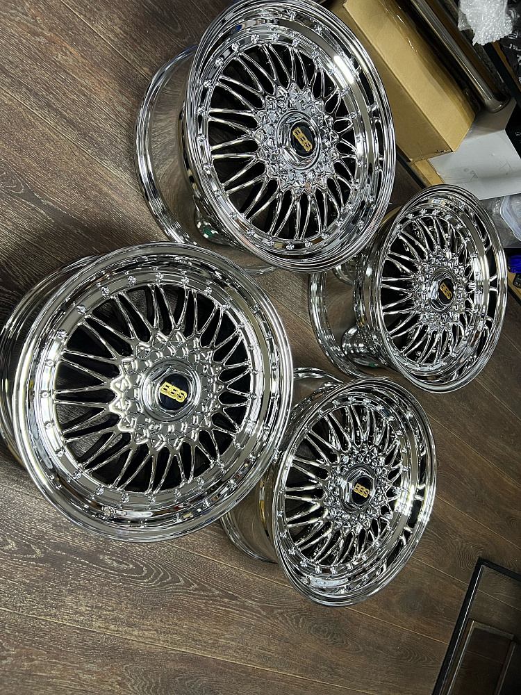 картинка Новые диски BBS RS R18 J8 ET20 5x100/5x120 хром от магазина  StreetTuning