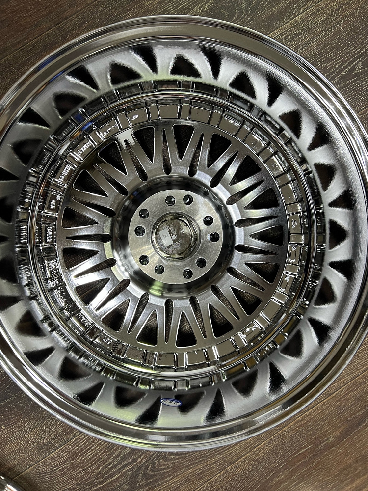 картинка Новые диски BBS RS R18 J8 ET20 5x100/5x120 хром от магазина  StreetTuning