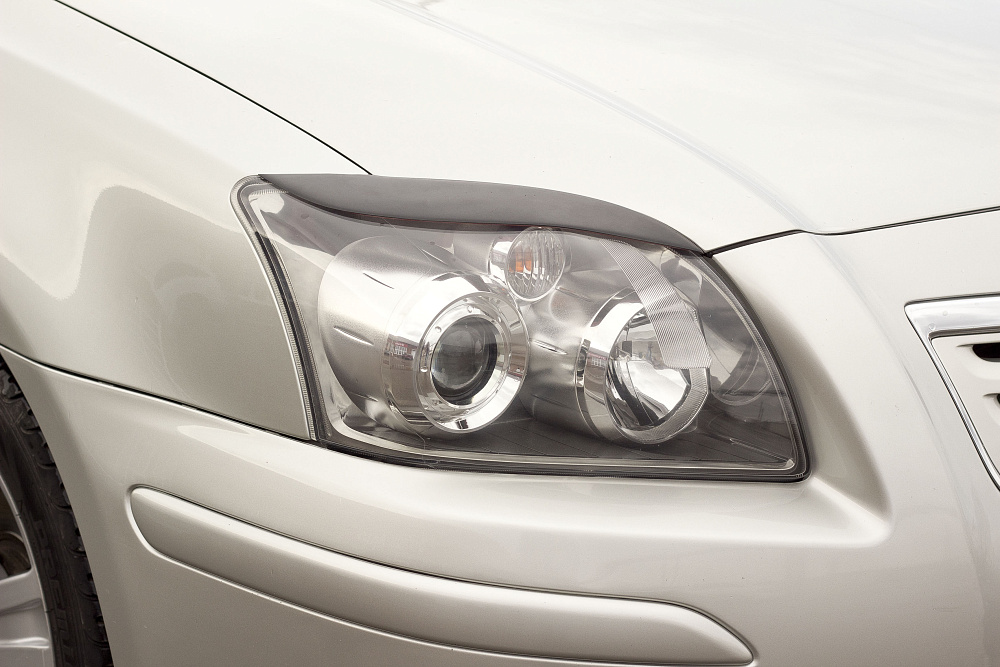картинка Toyota Avensis 2003-2008 Накладки на передние фары (реснички) компл.-2 шт. от магазина  StreetTuning