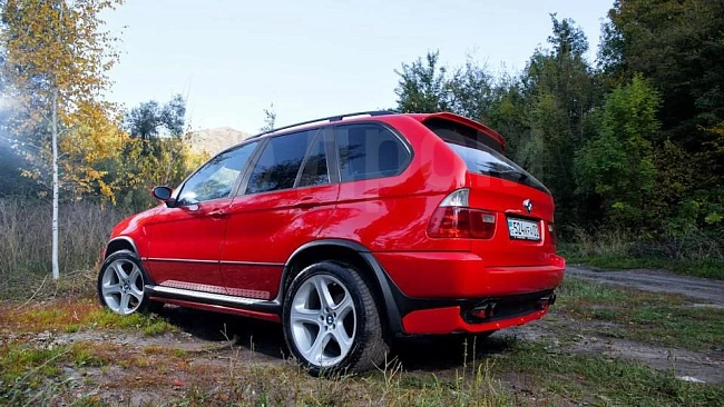 картинка Задняя юбка 4.8 для Bmw X5 E53 рестайлинг/до рестайлинг магазин  StreetTuning 