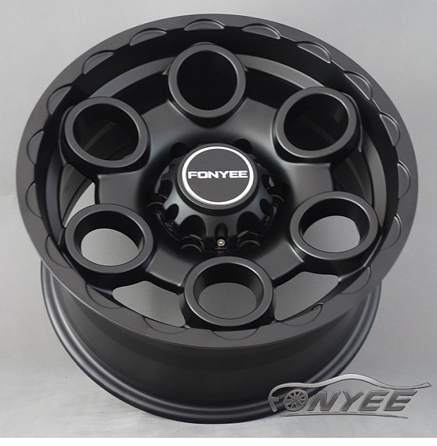 картинка Новые диски Black Rhino Magnus R17 6X139,7 ET25 J8 черный мат магазин  StreetTuning 