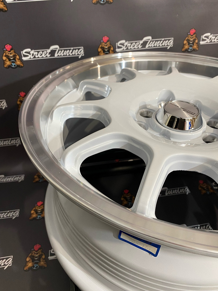 картинка Новые диски Sprint Hart R15 J6,5 ET35 4x100/4x114.3 , белые от магазина  StreetTuning
