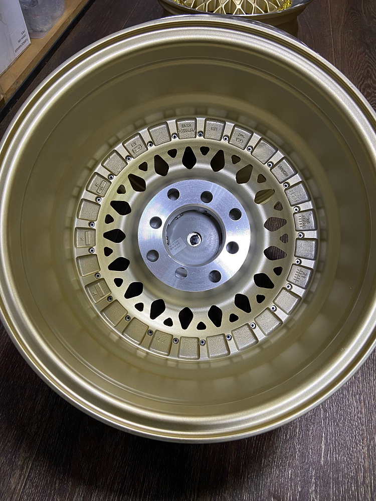 картинка Новые диски BBS RS R14 J6,5 ET25 4x100/4x114.3 , золото + полировка от магазина  StreetTuning