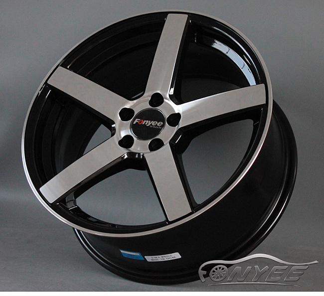 картинка Новые диски Vossen CV3 Replica R18 5X120 ET20 J8,5 черный глянец + серебро магазин  StreetTuning 