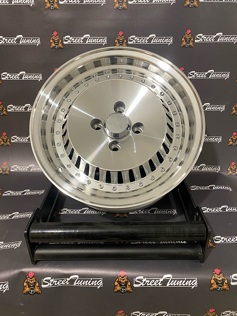 картинка Новые диски Stuttgart ST4 R14 J6.5 ET15 4X100 серебро магазин  StreetTuning 