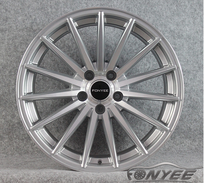 картинка Новые диски Vossen VFS2 Replica R18 5X120 ET35 J9,5 серебро магазин  StreetTuning 